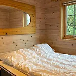 2 Bedroom Cozy In Feriehus