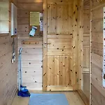 2 Bedroom Cozy In