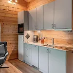 2 Bedroom Cozy In Feriehus Lauvstad