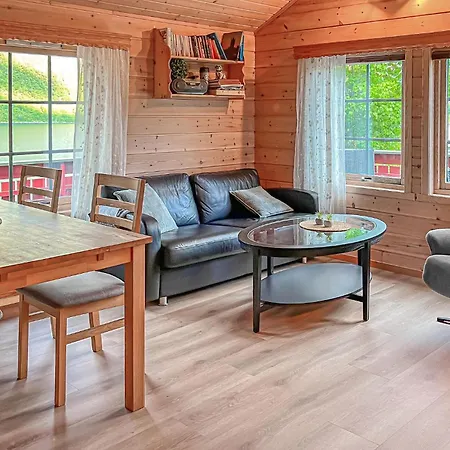 2 Bedroom Cozy In Дом отдыха *