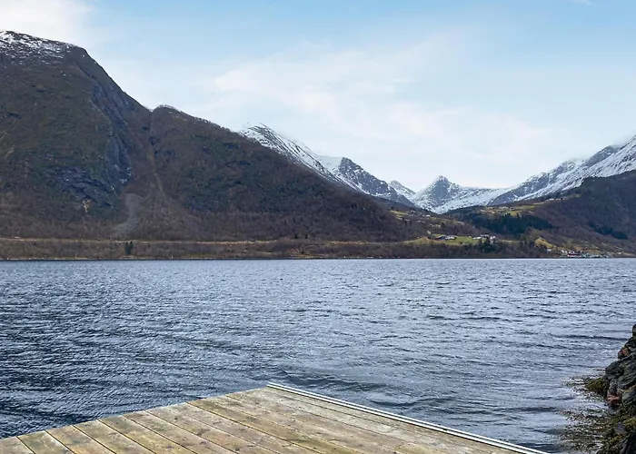 2 Bedroom Cozy In Дом отдыха *